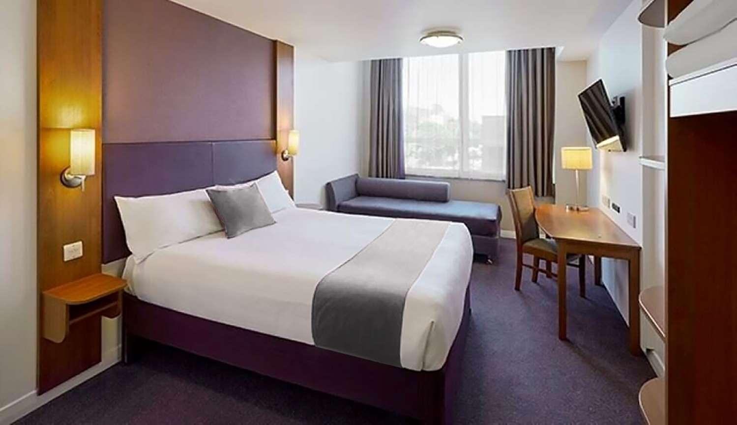 Plaza Chorley; Sure Hotel Collection By Best Western Chorley  Zewnętrze zdjęcie